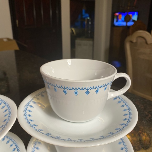 4 Garland Corelle Cups & Saucers - Picture 5 of 10